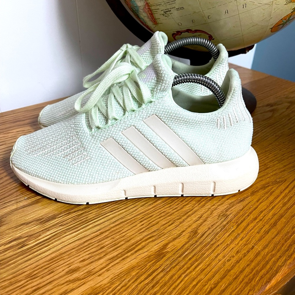 Adidas sneakers in mint green size 6US